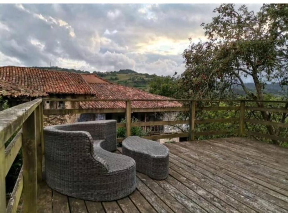 La Casina Roja - Santolaya De Cabranes Vila Arboleya Exterior foto